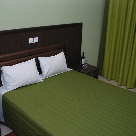 Grand Platon Hotel Olympiakí Aktí Ngoại thất bức ảnh