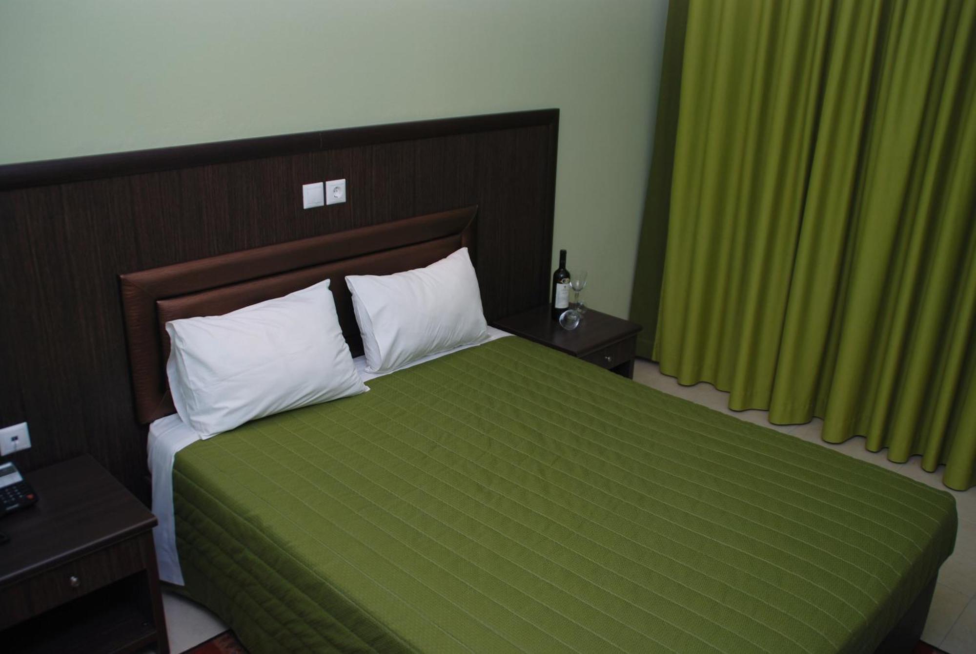Grand Platon Hotel Olympiakí Aktí Ngoại thất bức ảnh